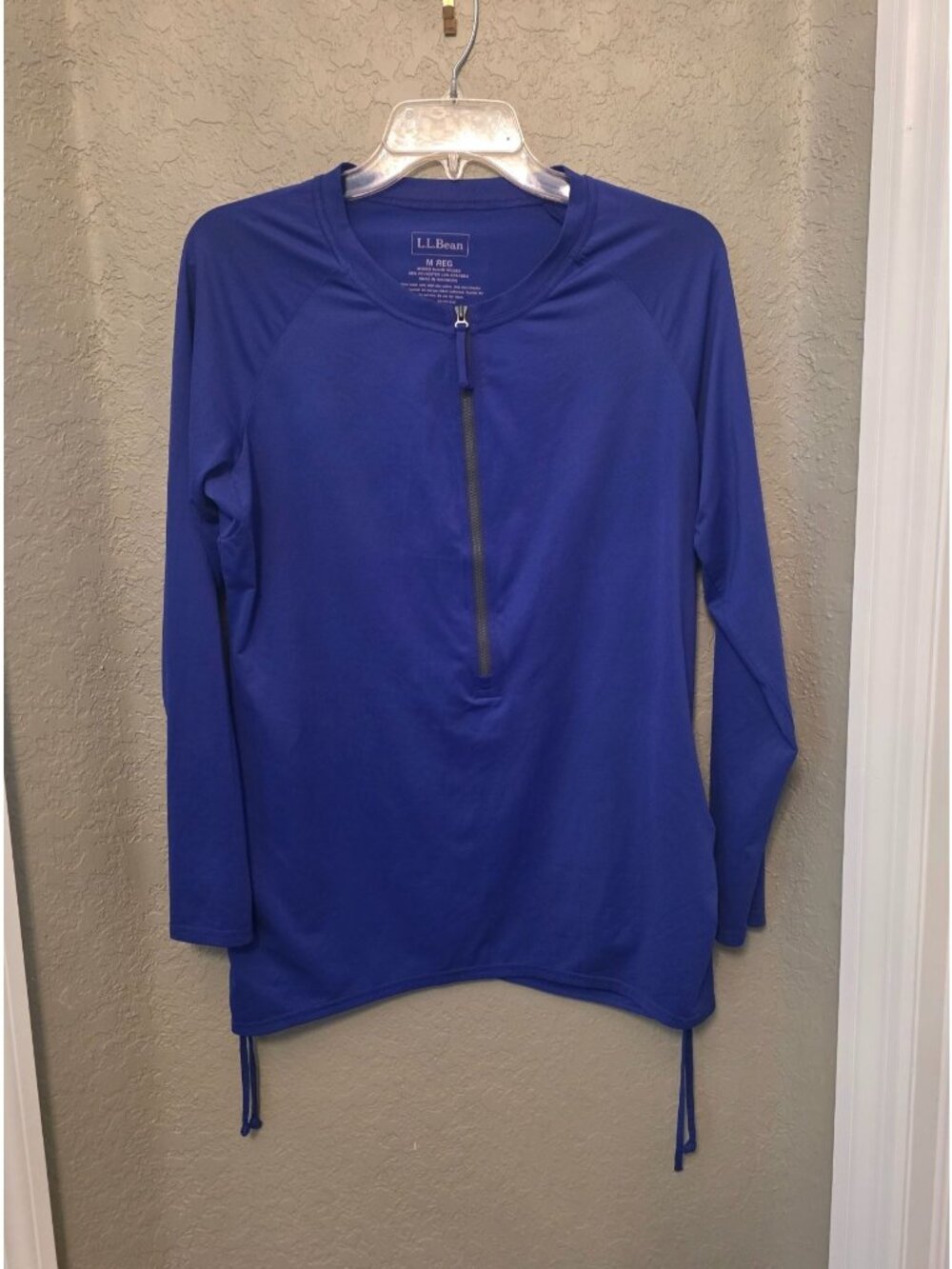 L.L. Bean Ladies Cobalt Blue 1/2 Zip Pullover Rash Guard Performance Shirt M EUC